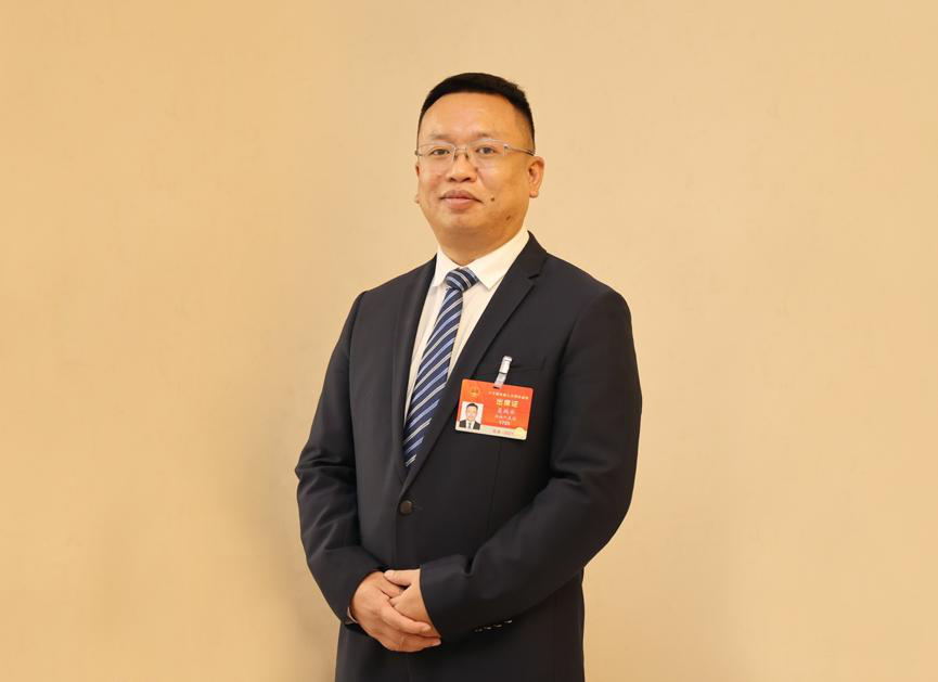 全國人大代表、GCGC黄金城集团董事長聶鵬舉：擴大股權激勵對象範圍 調整股權激勵個人所得稅